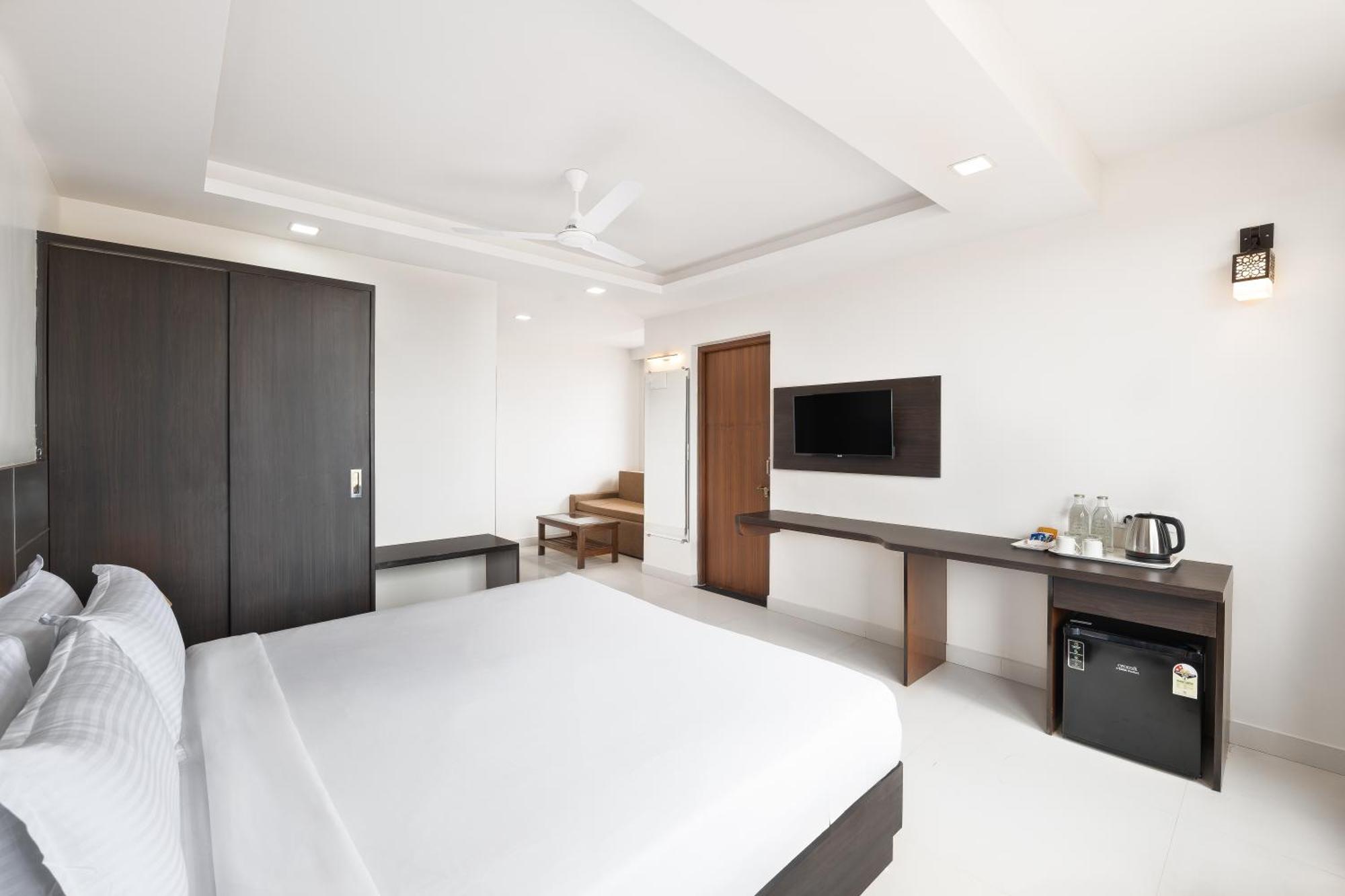 Bsg Porvorim Regency Hotel Goa エクステリア 写真