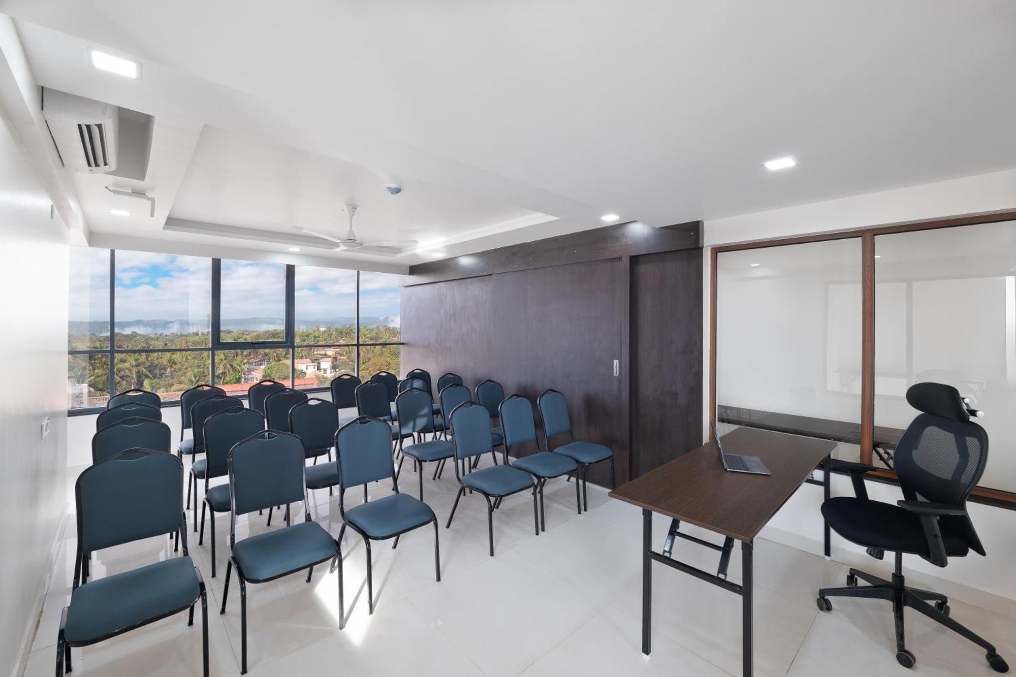 Bsg Porvorim Regency Hotel Goa エクステリア 写真